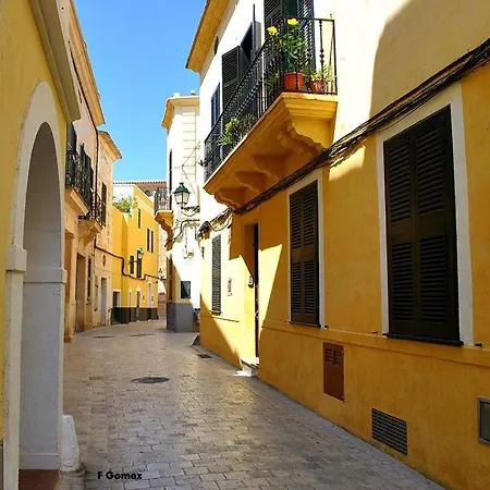 Apartment Playa Xoriguer Con Piscina Y Jardin