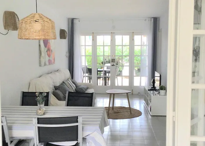 Playa Xoriguer Con Piscina Y Jardin Apartment Son Xoriguer