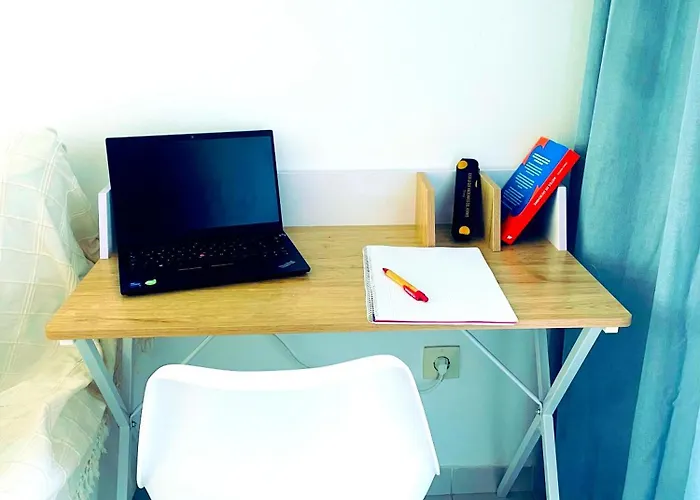 Apartment Playa Xoriguer Con Piscina Y Jardin