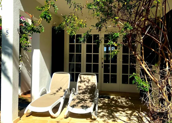 Apartment Playa Xoriguer Con Piscina Y Jardin