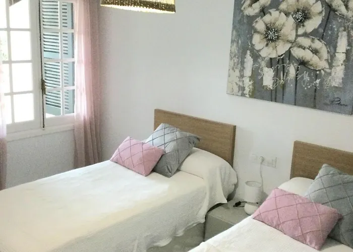 Playa Xoriguer Con Piscina Y Jardin *