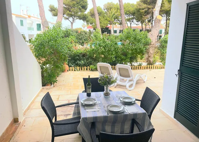 Playa Xoriguer Con Piscina Y Jardin דירה